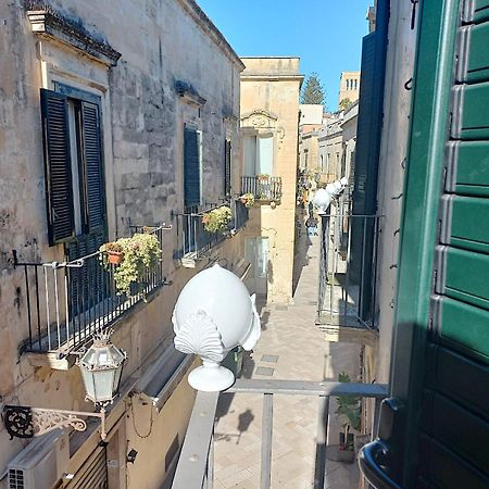 Li Frati Suite Lecce Exterior photo