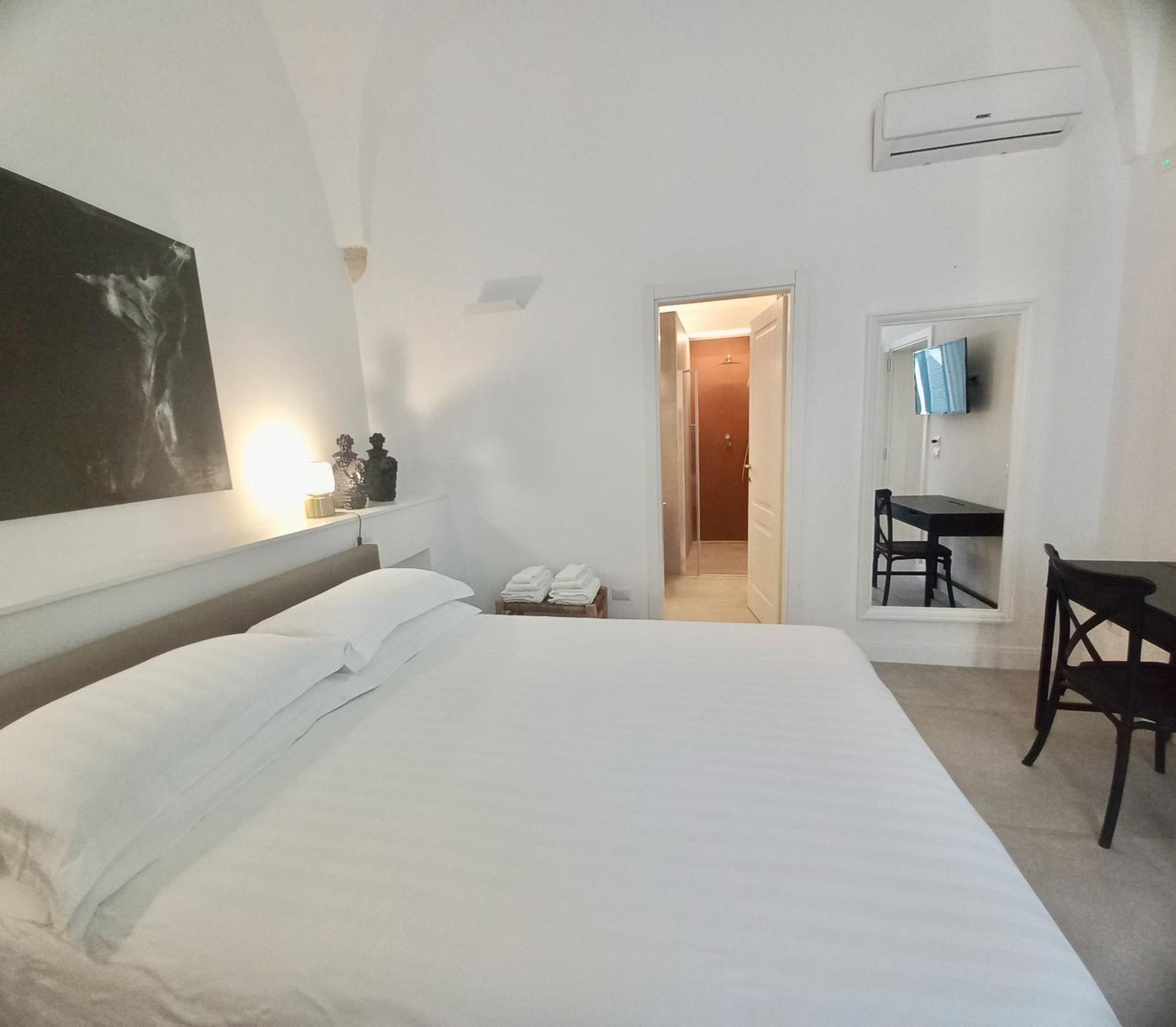 Li Frati Suite Lecce Exterior photo